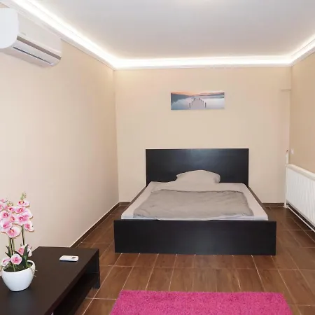 Apartment Toscana 2 *